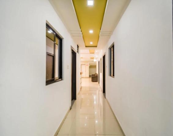 Amber Hotel Barmer Exterior photo
